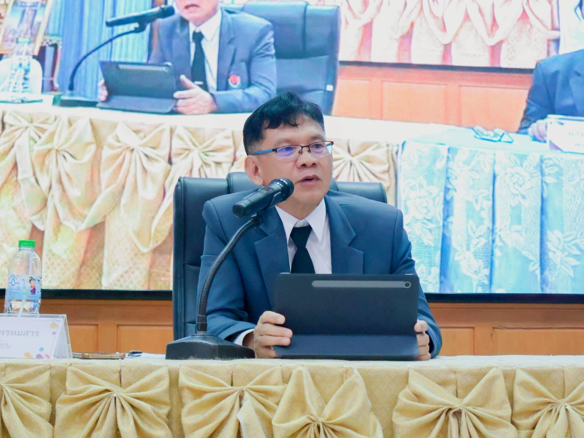 จัดกิจกรรมปฐมนิเทศและประชุมผู้ปกครองนักเรียน ม.1 และ 4 ภาคเรียนที่ 1 ปีการศึกษา 2569