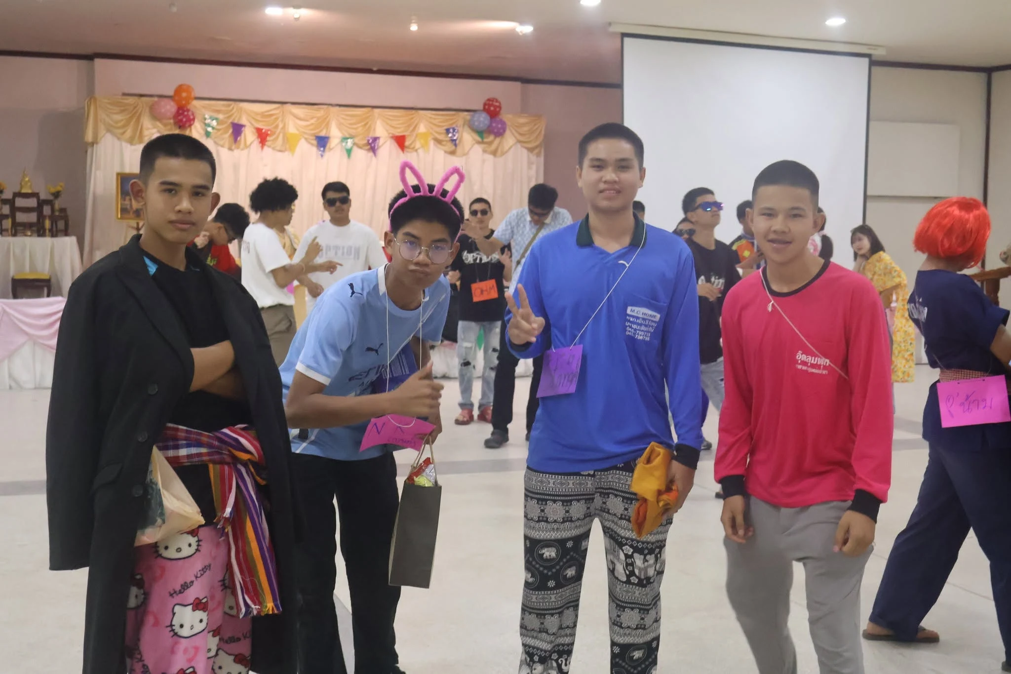 กิจกรรมค่ายปรับพื้นฐานวิชาการสานสัมพันธ์พี่น้องห้องเรียนพิเศษวิทยาศาสตร์และคณิตศาสตร์