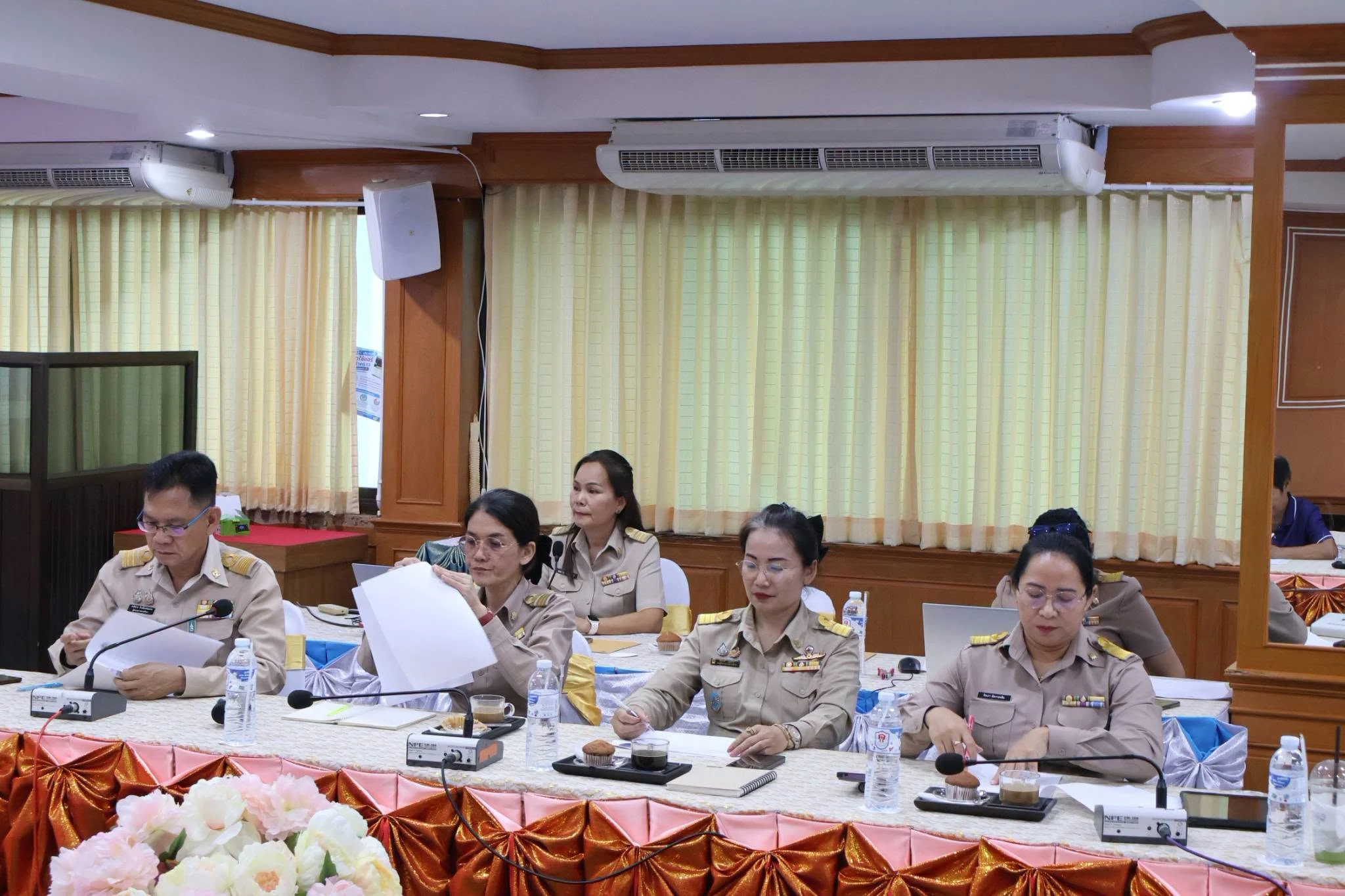 การประชุมคณะกรรมการสถานศึกษาขั้นพื้นฐาน