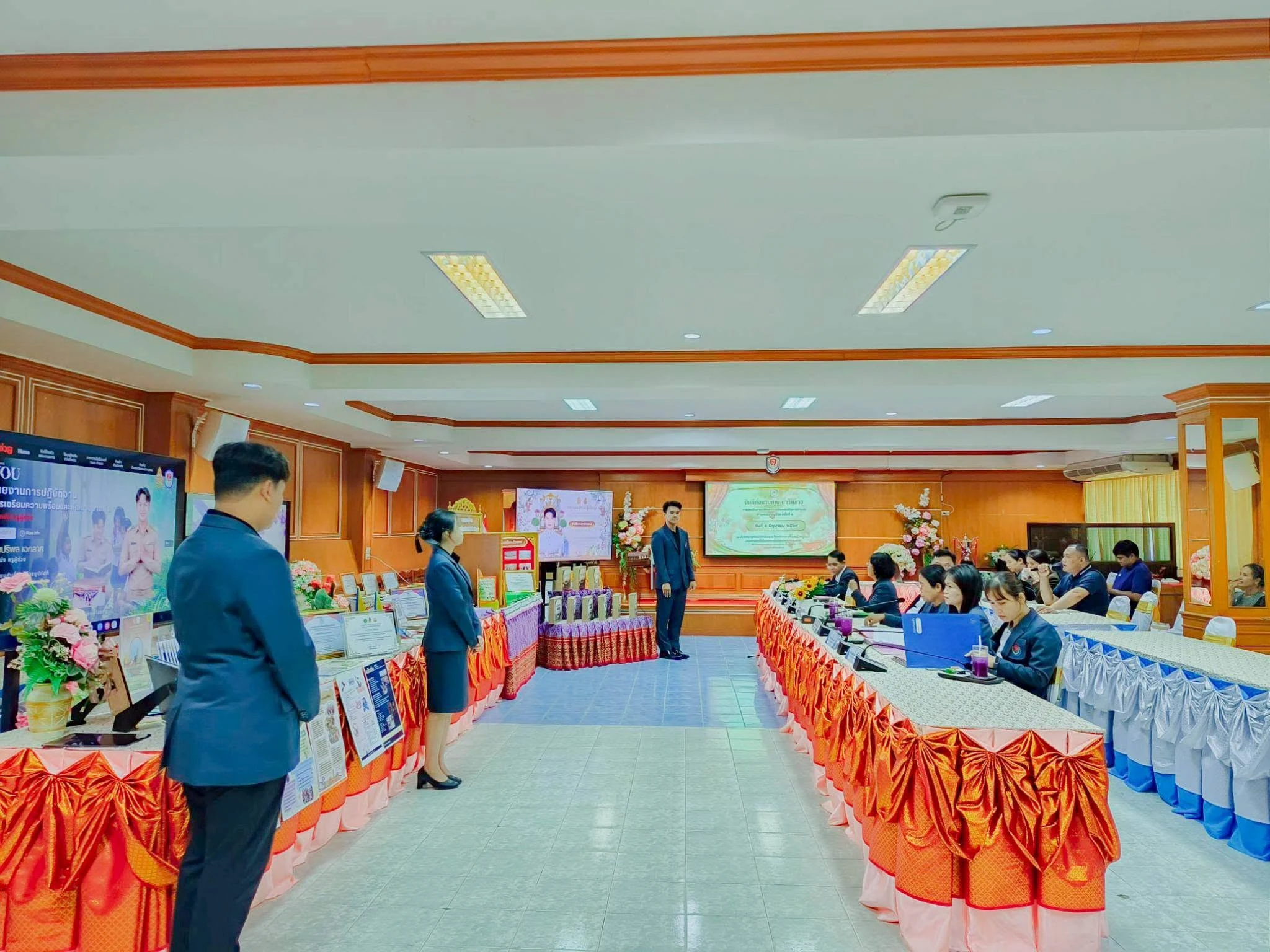 การประเมินผลการปฏิบัติงานและการพัฒนาอย่างเข้มของครูผู้ช่วย ครั้งที่ 1